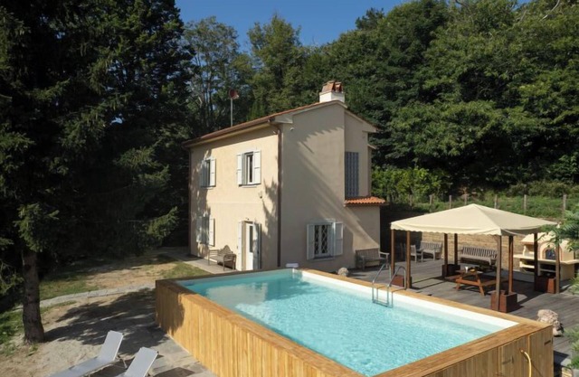 Lucrecia by Interhome
