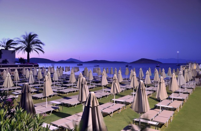 Lugga Boutique Hotel & Beach