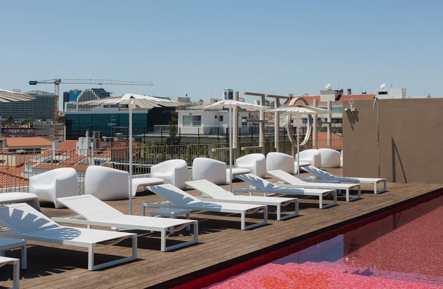 Lumen Hotel & The Lisbon Light Show