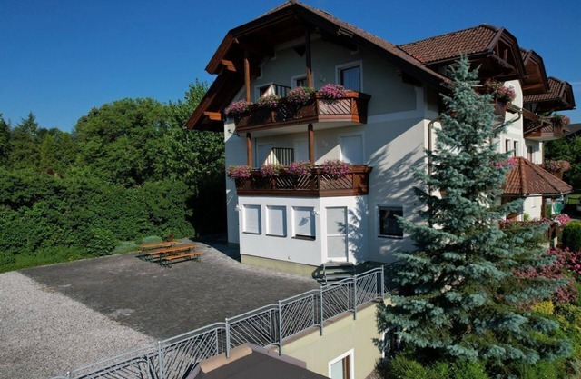 Lupinienweg - Fewo Nr.5 - Ferienwohnungen Petschnig