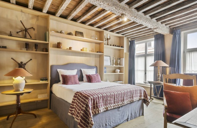 Lush apartment with terrace in the heart of Bruges