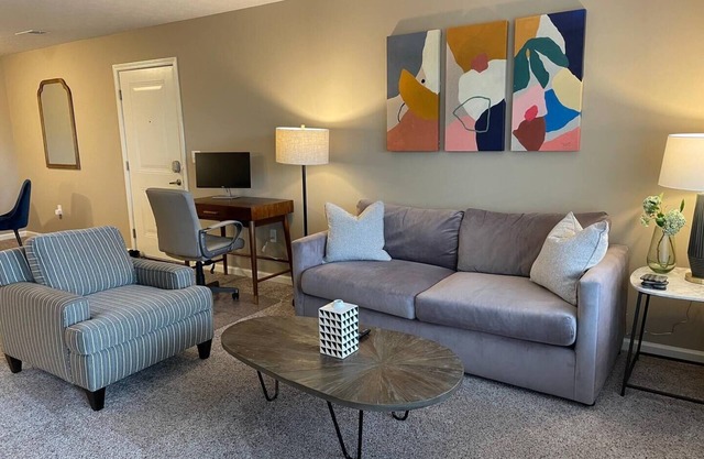 Lux Dublin Hideaway | Desk + WiFi + Doggie Park!