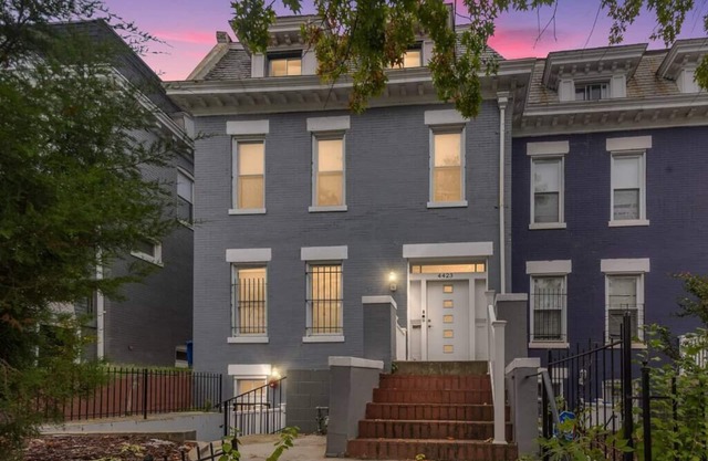 Luxe 3-BR + Parking | Steps to Metro & Coffee