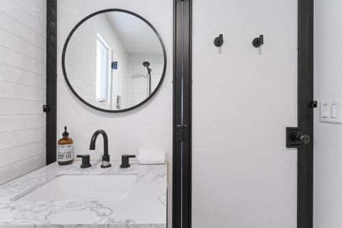 Luxe Balboa House 5 Bedroom 5 Ensuite Bath Peninsula Ferry Close