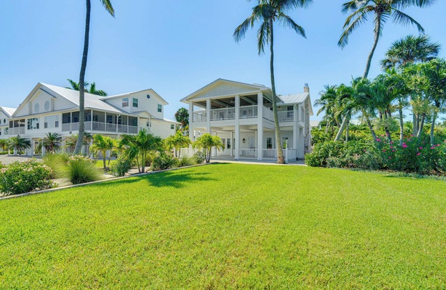 Luxe Pine Island Living: Historic Old Florida Gem!