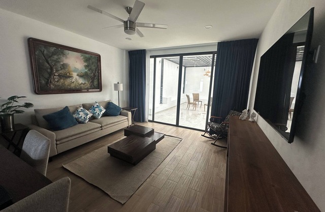 LUXOR & CONDO OJOS ESPAÑOLES