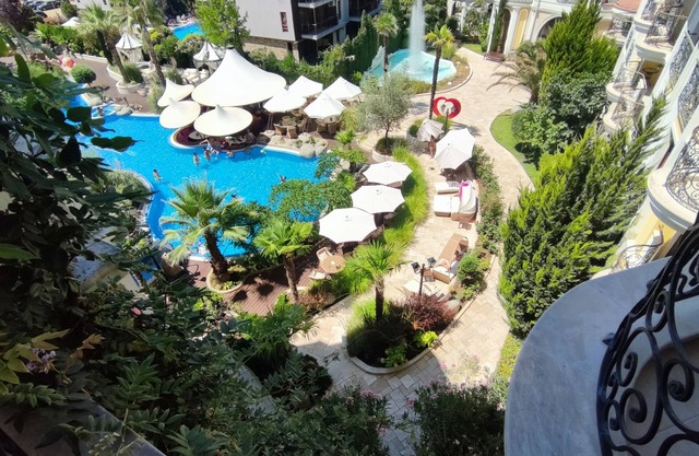 Luxuriöse Ferienwohnung im Harmony Suites Monte Carlo am Sonnenstrand