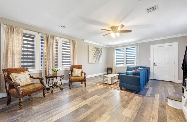 Luxurious 3Bd 2BA, 8 mins to EWR, 20 mins to NYC