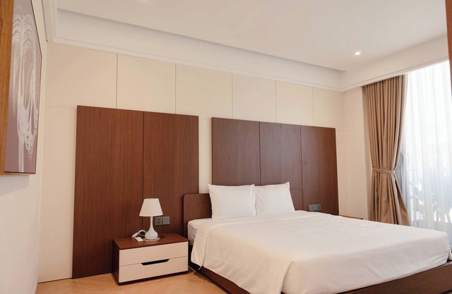 Luxurious 5-bedroom castle in enchanting Đà Nẵng,golf