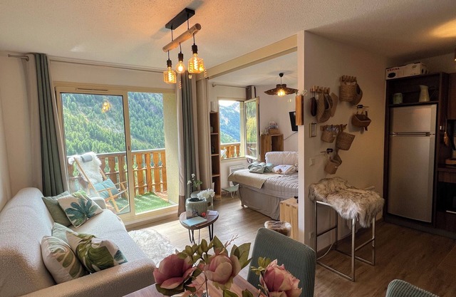 Luxurious 6 pers 2 bedrooms, Center, 100m from the slopes, all pedestrian, terrace