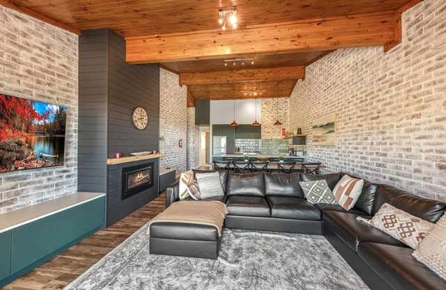 Luxurious Alpine Apartment
