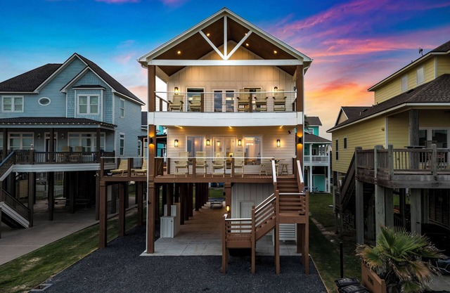 Luxurious Beachfront Oasis w/Private Pool & Elevator