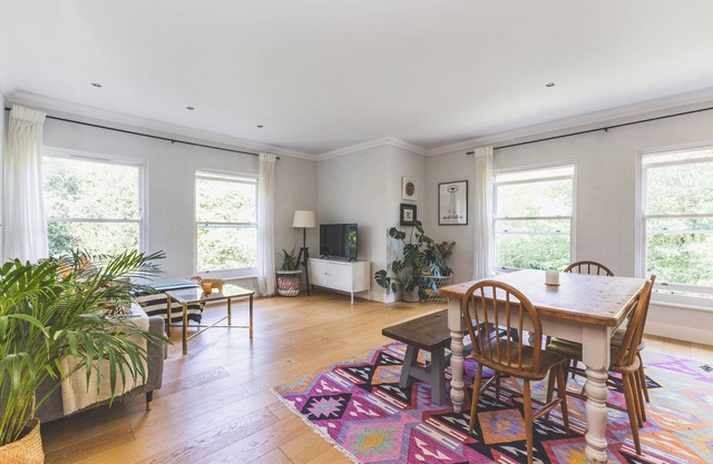 Luxurious, Bright and Airy 1BDR Flat