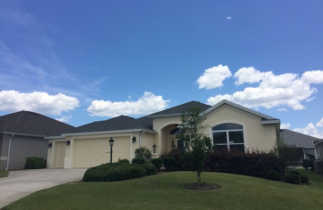 Luxurious Fernandina Village Rental with Golf Cart Adventure Awaits!