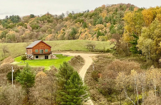 Luxurious Hilltop Log Cabin with Scenic View