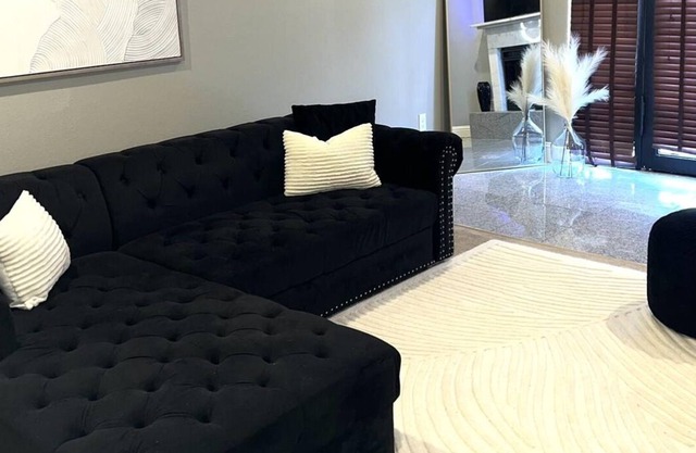 Luxurious king suite located in central Arkansas.