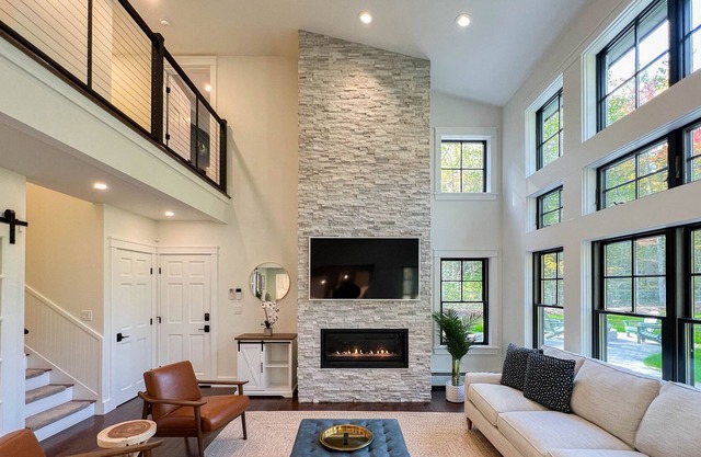 Luxurious Lake & Mountain Retreat with Ledge Views