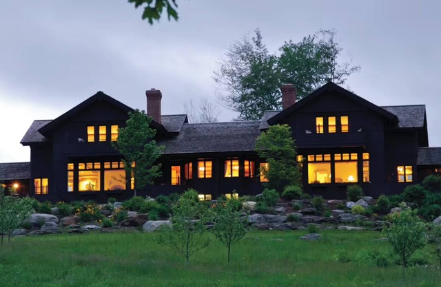 Luxurious Trapp Family Lodge 3-bedroom Villa: Nordic ski from your front door
