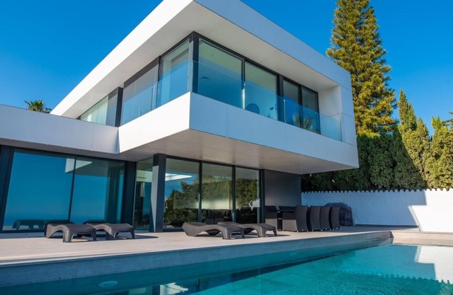 Luxurious villa with heated pool