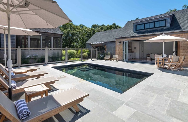 Luxurious Waterfront Living On Wintucket Cove With Pool
