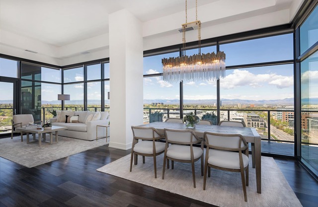 Luxury 2 Bedroom Penthouse with Mountain Views fFom Every Room