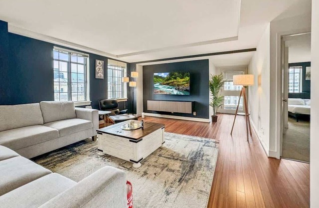 Luxury 2BD | Center City | 6 Beds | By JFK plaza