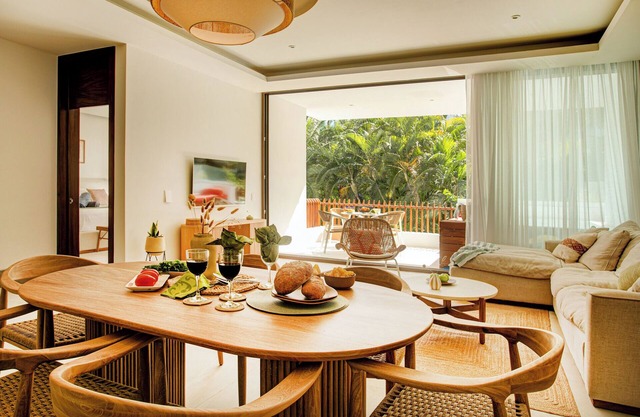 Luxury 2bed Condo w/Mini Pool - Stunning Gardens & Resort Amenities Included