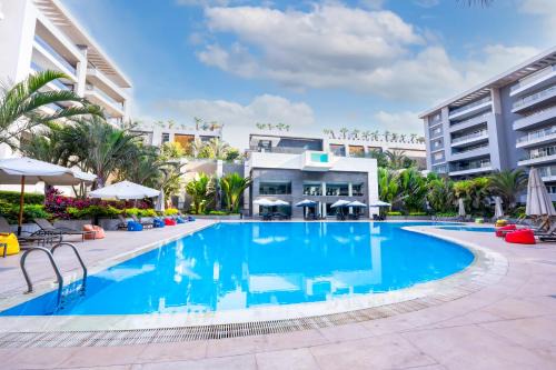 Luxury 2BR Near the Airport