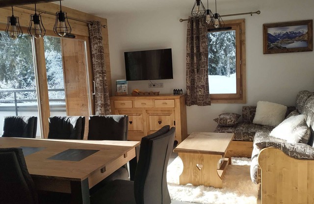Luxury 3-room apt., private spa, ski-in/ski-out