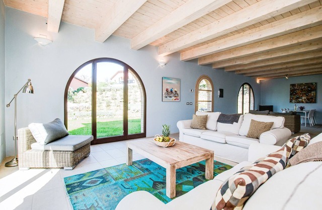Luxury 3 Rooms Apt. Azure in Siena Resort