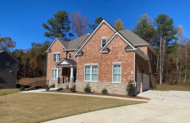 Luxury 3400 sq ft Estate;Private Backyard Oasis 3-4 rms; 2 levels to yourself!