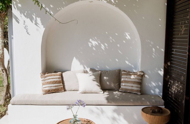 Luxury 4 Bed Farmhouse - The Residence at Maison