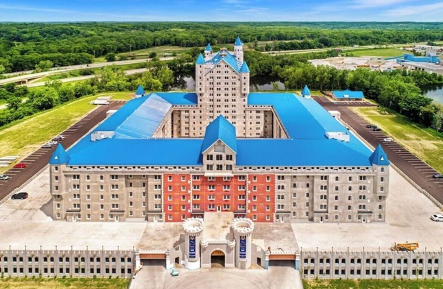 Luxury 4BR/4BA Condos at The Grand Castle