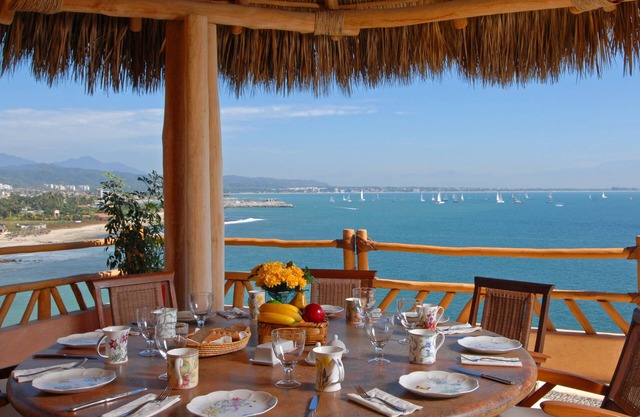 . Luxury 5 Bedrooms, Ocean Front Villa with beach access.