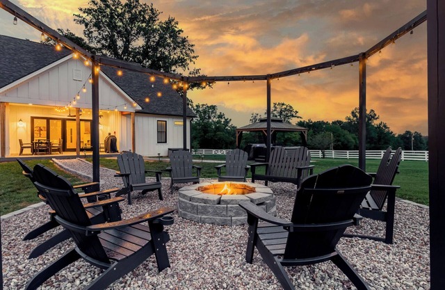Luxury 6BR w Spa+Sauna+Theater+GameRoom+FirePit