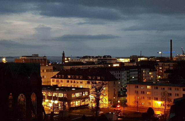 Luxury apartment in the best and quiet city location with great water views