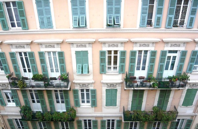 Luxury Apartment in the Heart of Nice (Sleeps up to 4) Aircon, Elevator