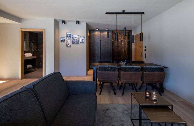 Luxury Apartment Plus, SPA + 2 pools, at the golf course, PURE Resort Westendorf