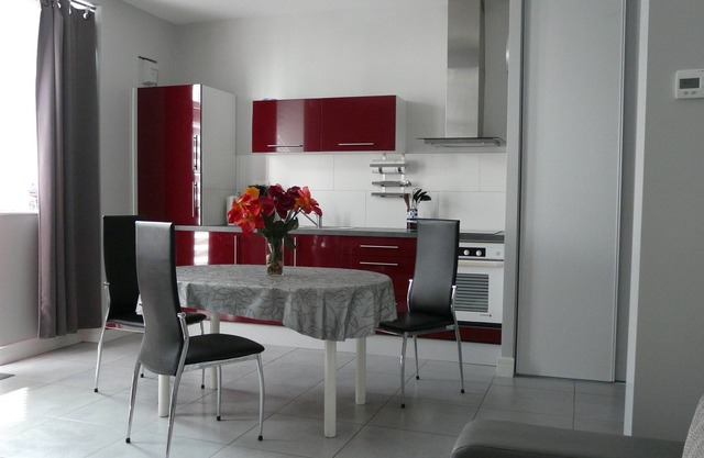 LUXURY APARTMENT, WELL PLACE, Wifi ... L. laundry, dishwashing