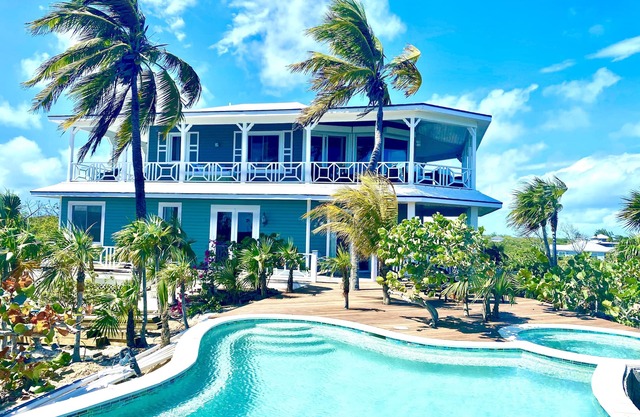 Luxury Beach Front Compound 6 bedroom 7 baths,Pool, hot tub, 3 decks, & kayaks