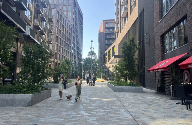 Luxury bright 2bd 2br apartment by American Embassy in Nine Elm Centre Zone1