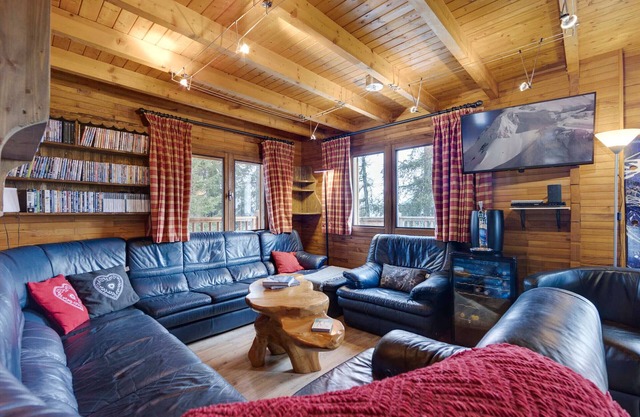 Luxury Chalet with Jacuzzi & Hammam - 14 Guests, La Rosière - 195m²