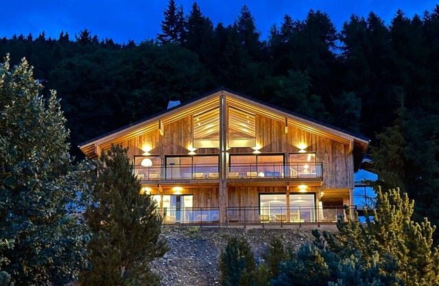 Luxury chalet with jacuzzi, sauna, 8 br, La Plagne Montalbert