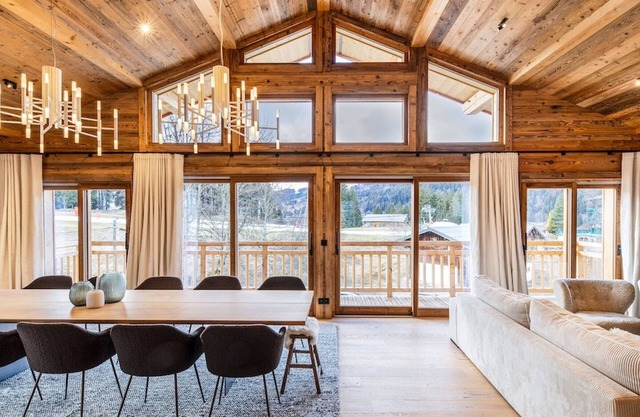 Luxury chalet in Les Gets with jacuzzi, sauna, Wi-Fi, parking
