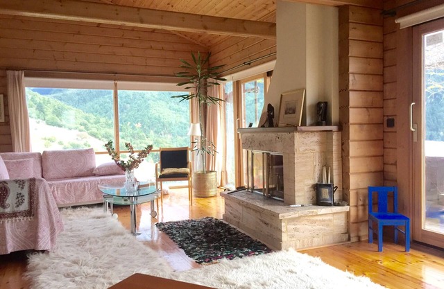 Luxury Chalet Villa on Mountain Top, Amazing View