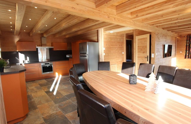 Luxury Chalet with Heated Indoor Pool Near Slopes and Shops