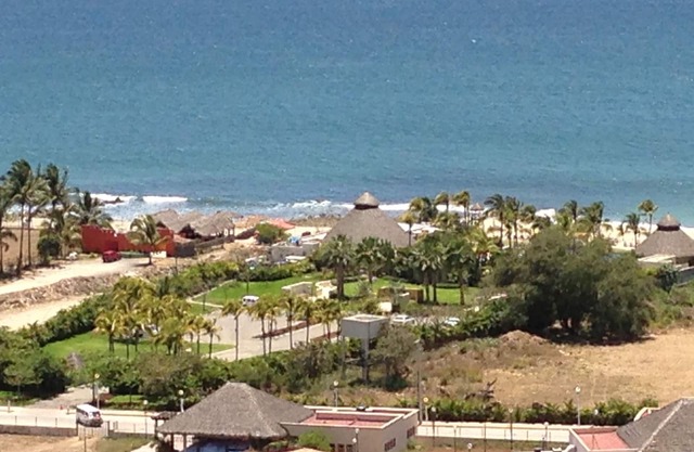 Luxury Condo/best View/Private Beach Club