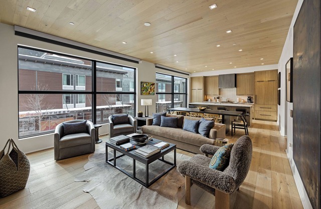Luxury Condo in Jackson Hole with Hot Tub, Central Location & Mountain Views