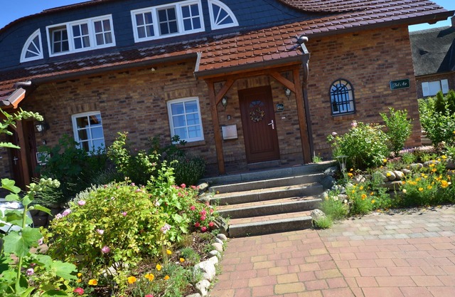 Luxury country house with fireplace, 4 baths and Sauna