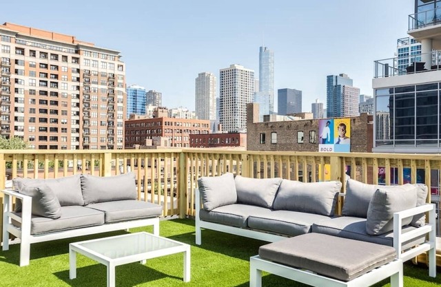 Luxury Downtown Penthouse with Private Rooftop!